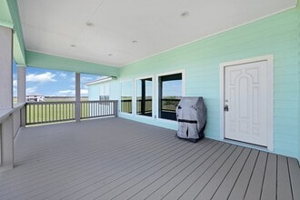 Building Photo - 747 Waypoint Dr