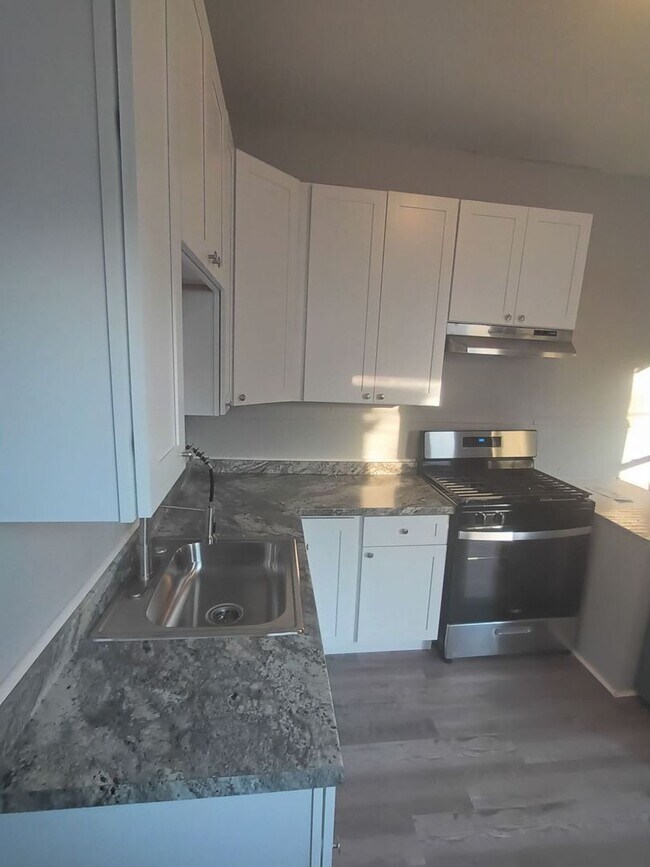 Foto del edificio - Spacious Newly Renovated Kesington Home
