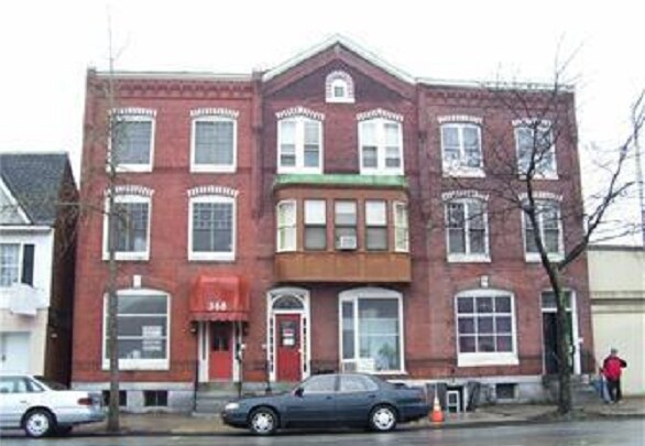 Primary Photo - 366 E High St