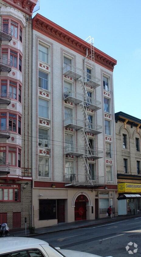 Building Photo - Hamlin Hotel