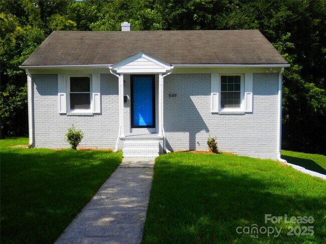 Foto del edificio - 549 Bowman Rd
