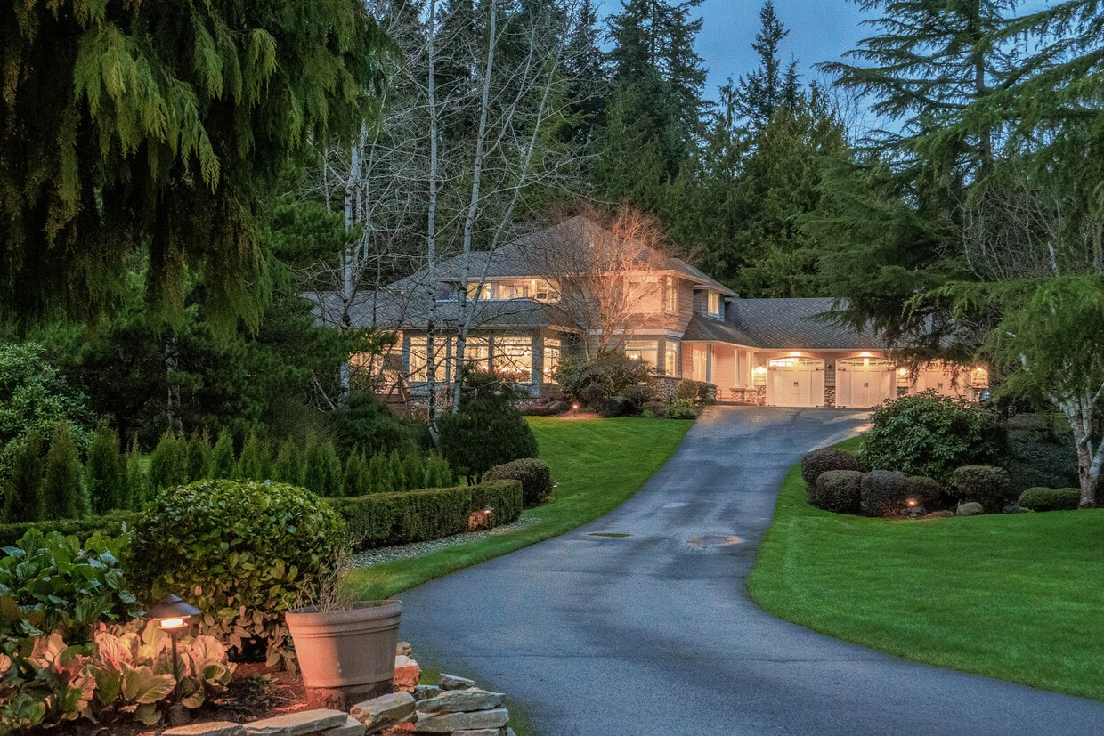 Foto principal - 16432 57th Ave SE
