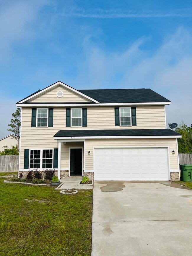 Building Photo - 1337 Evergreen Trl