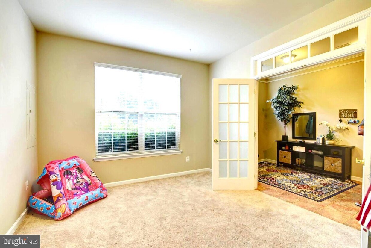 Primary Photo - 42415 Redstone Terrace