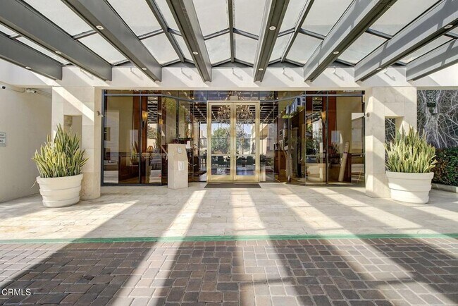 Foto del edificio - 2bed 2bath in Los Angeles