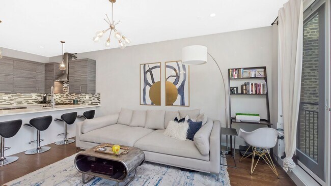 Foto del edificio - 1345 W Huron St