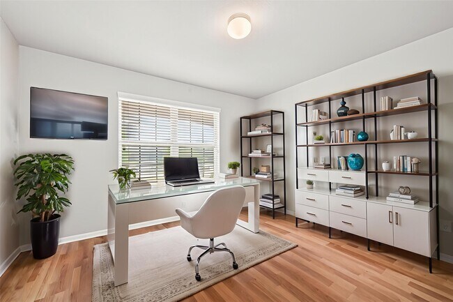 Foto del edificio - 3326 McDonough Way