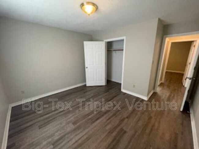 Foto del edificio - 268 N Pecan St