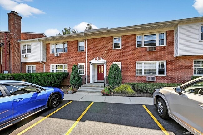 Foto del edificio - 16 Roundtree Cir