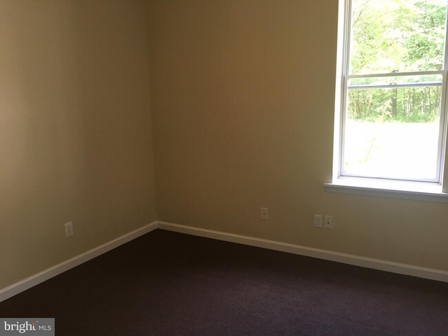 Building Photo - 2451 E Ruhl Rd