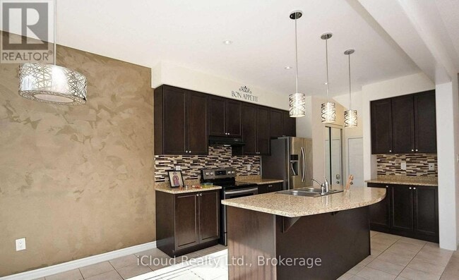 Building Photo - 16 Stedford Cres