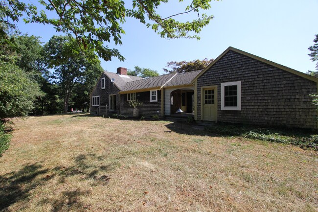 Building Photo - 52 Boulder Brook Rd