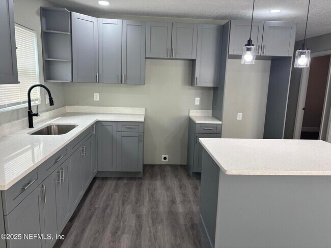 Foto del edificio - 1963 W 4th St