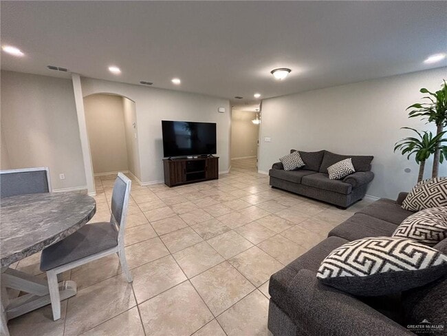 Building Photo - 2513 Antelope Cyn St