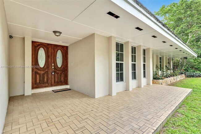 Building Photo - 14780 Old Cutler Rd