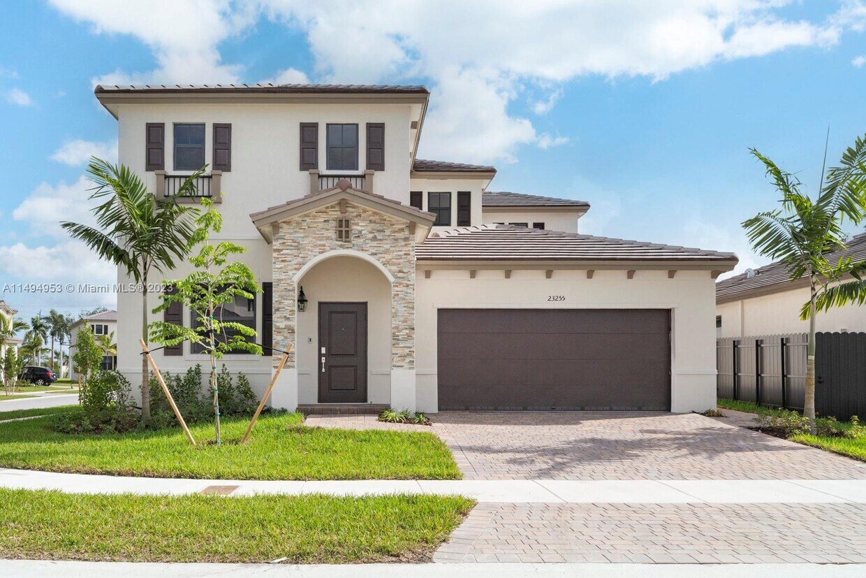 Foto principal - 23255 SW 132nd Pl