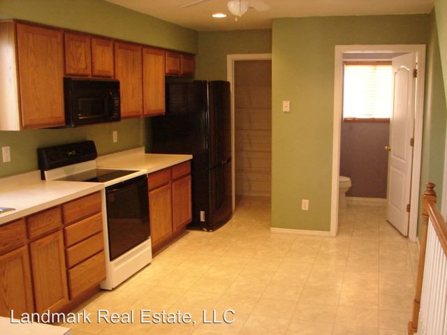Building Photo - 7249 Waterman Way