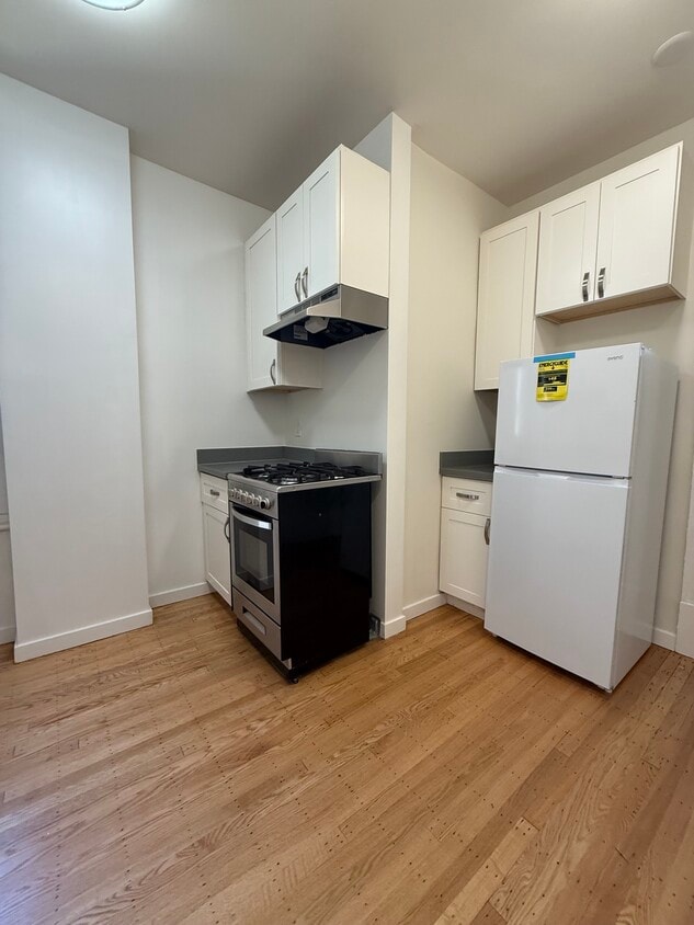 Photo - 420 Ellis St-508