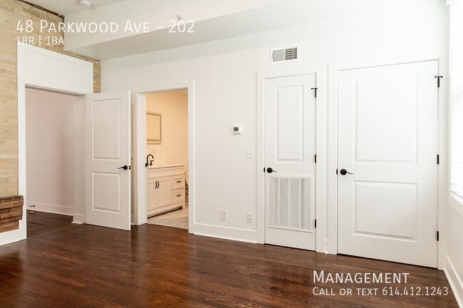 Building Photo - 48 Parkwood Ave