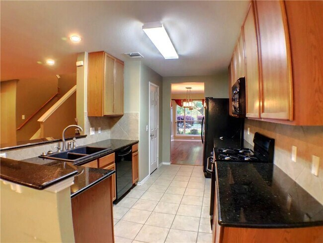 Foto del edificio - 2308 Paradise Ridge Dr