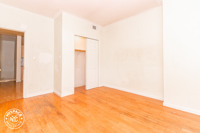 Building Photo - 30 Driggs Ave