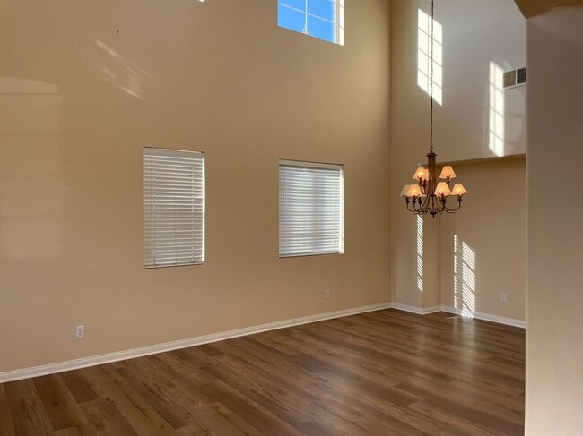 Building Photo - 17008 Spring Canyon Pl