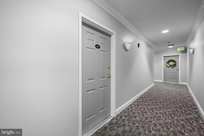 Foto del edificio - 10205 Wincopin Cir