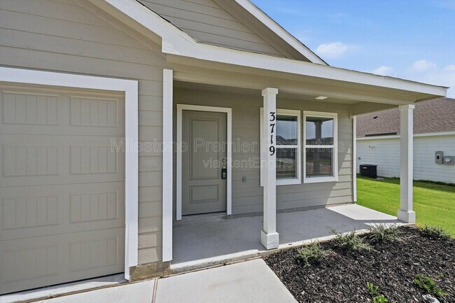 Foto del edificio - 3719 Longleaf Dr