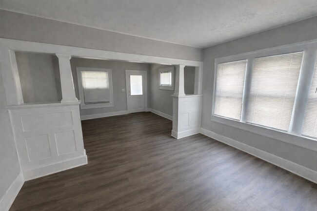 Building Photo - 21 N Colorado Ave