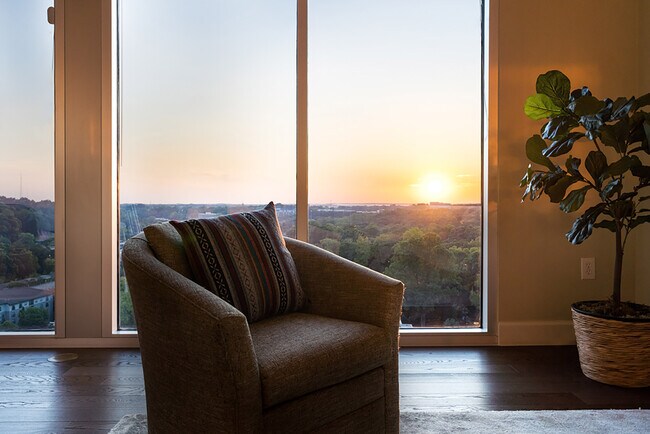 Foto del edificio - 1820 Peachtree St NW