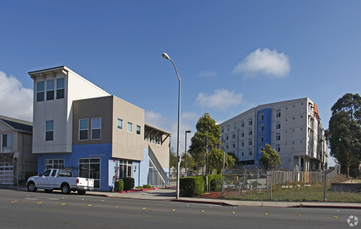 Building Photo - San Pedro Commons