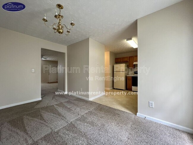 Foto del edificio - 5687 Windfall Ln