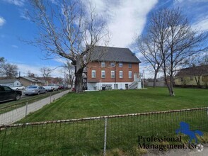 Building Photo - 3318 2nd Ave S
