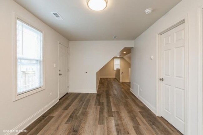 Building Photo - 2 bedroom in Chicago Heights IL 60411