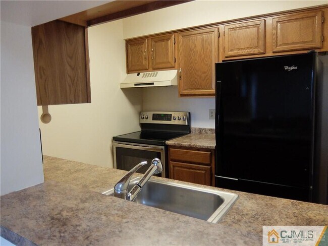 Foto del edificio - 4906 Ravens Crest Dr