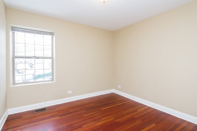 Foto del edificio - 1714 W Farwell Ave