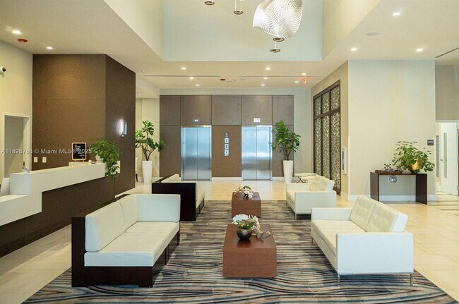 Foto del edificio - 7825 NW 107th Ave