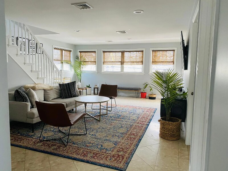 225 Hollywood Ave Unit 2, Hillside, NJ 07205 Apartment for Rent in