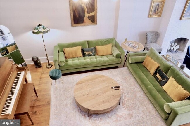 Foto del edificio - 815 11th St NE