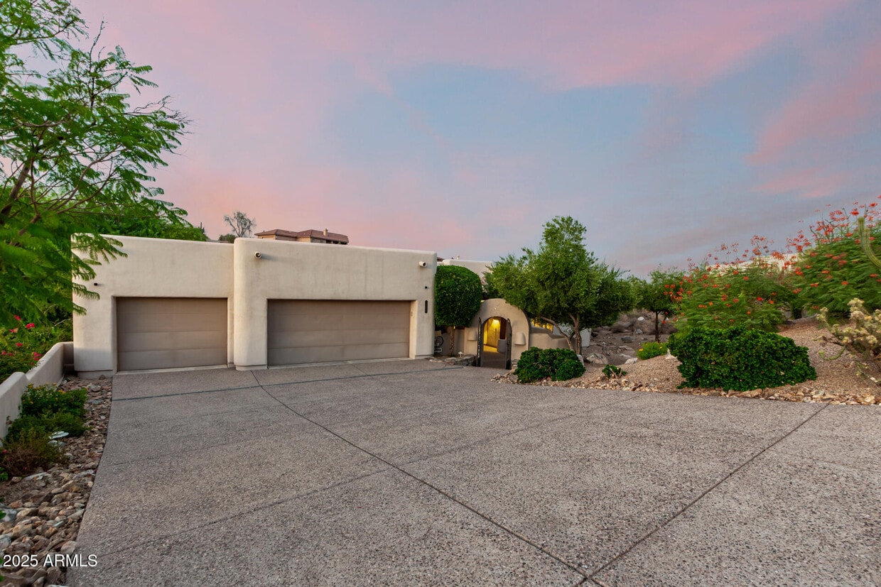 Primary Photo - 15510 E Telegraph Dr