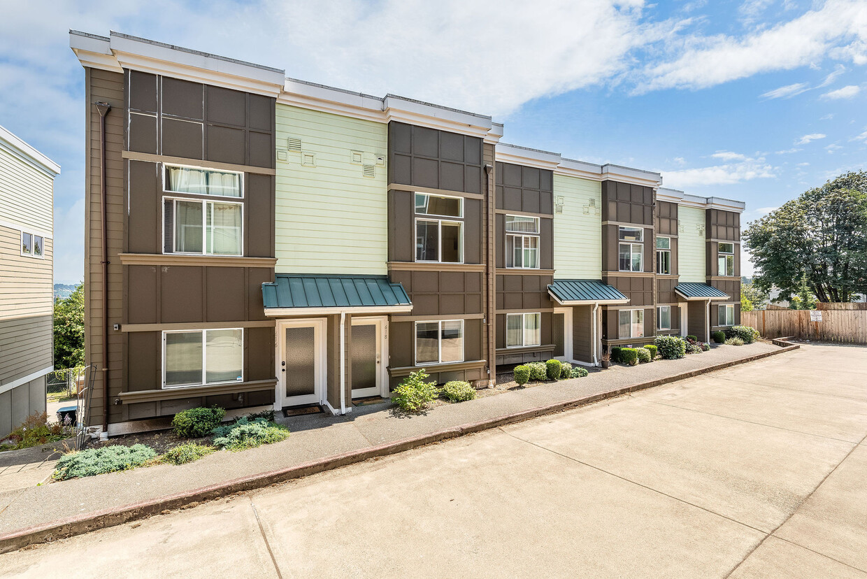 Foto principal - Lincoln Square Townhomes