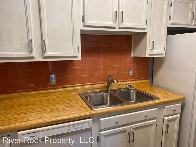 Building Photo - 3 br, 1 bath House - 431 5th Ave E Unit 3