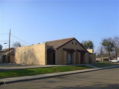 Foto del edificio - 606 Downey Ave