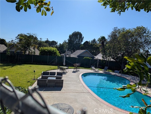 Foto del edificio - 200 W 37th St