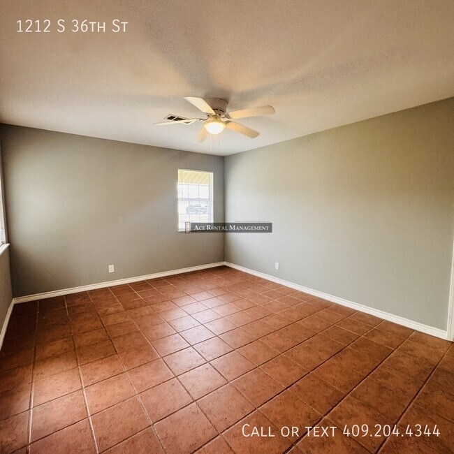 Foto del edificio - 1212 S 36th St
