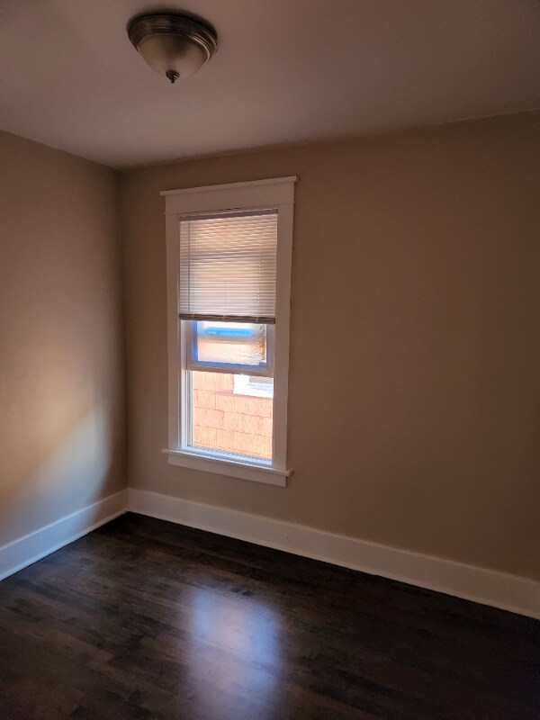 Foto del edificio - 1205 Emerald Ave