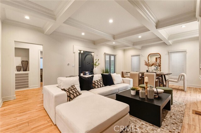 Foto del edificio - 5558 Edgewood Pl
