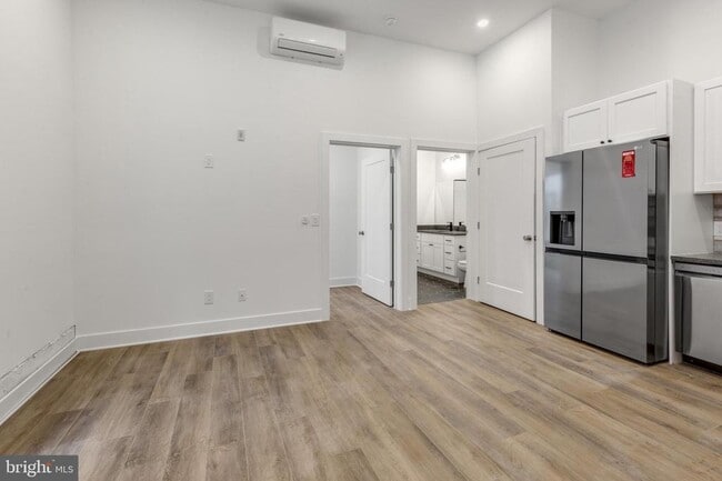 Foto del edificio - 2214 N Front St