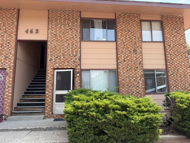 Foto del edificio - 462 Topaz Dr