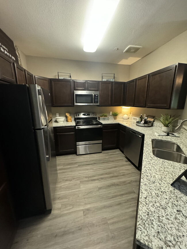 Foto del edificio - 1030 Farm to Market Road 2931 Apt #1235, A...